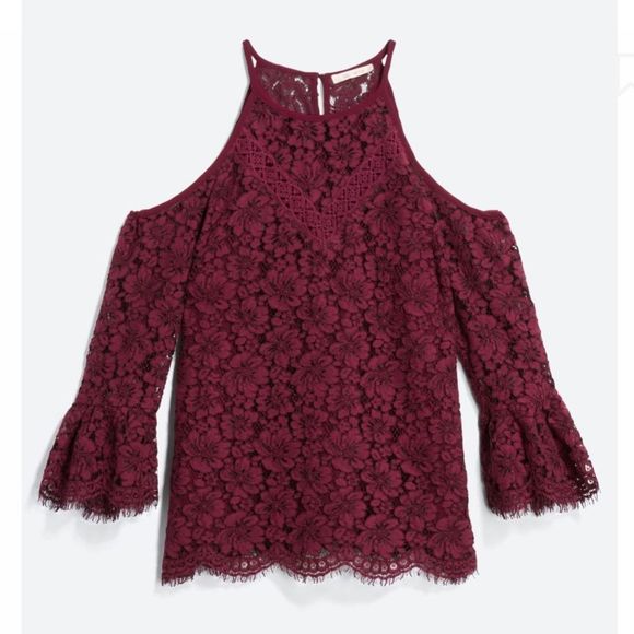 Skies Are Blue Lia Cold Shoulder Lace Blouse - Picture 2 of 16